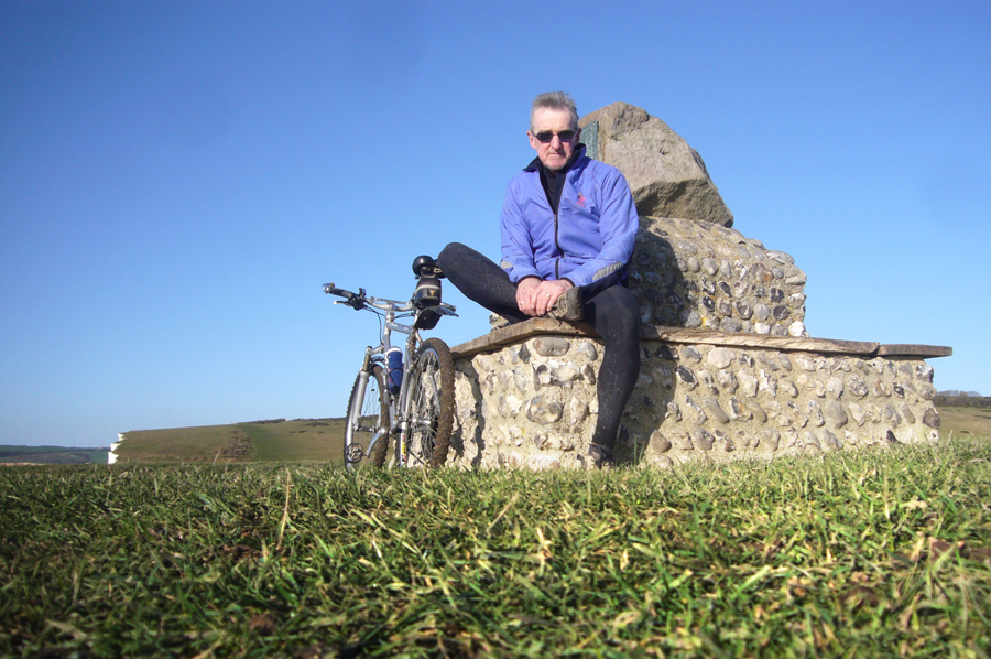 Monday December 8th (2014) An early morning ride out to the Sarsen Stone at Flagstaff Point. width=