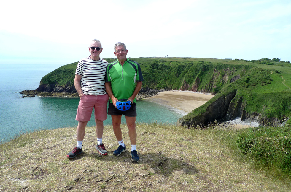 Thursday June 16th (2022) Chas and I cycle to Skrinkle Haven width=