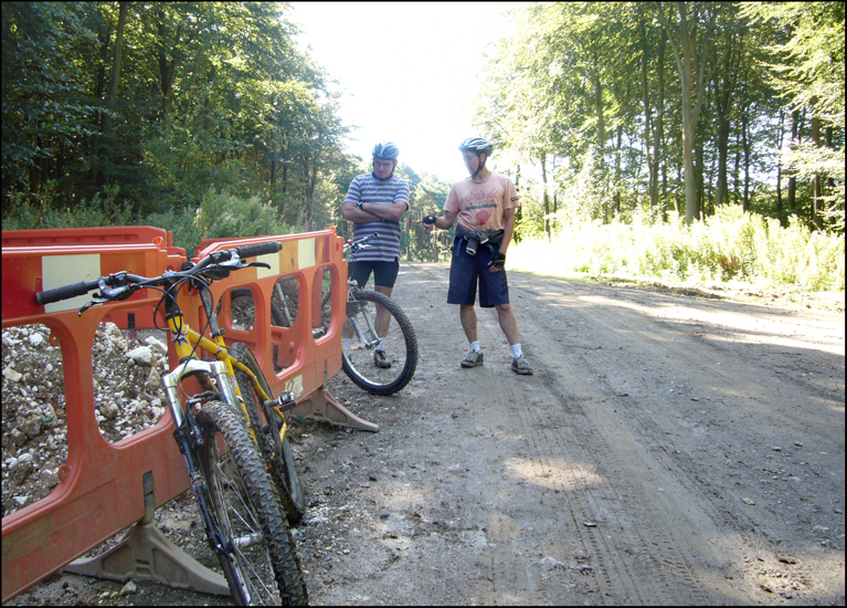 Thursday August 30th (2012) Discussing the pros and cons of full suspension ... width=