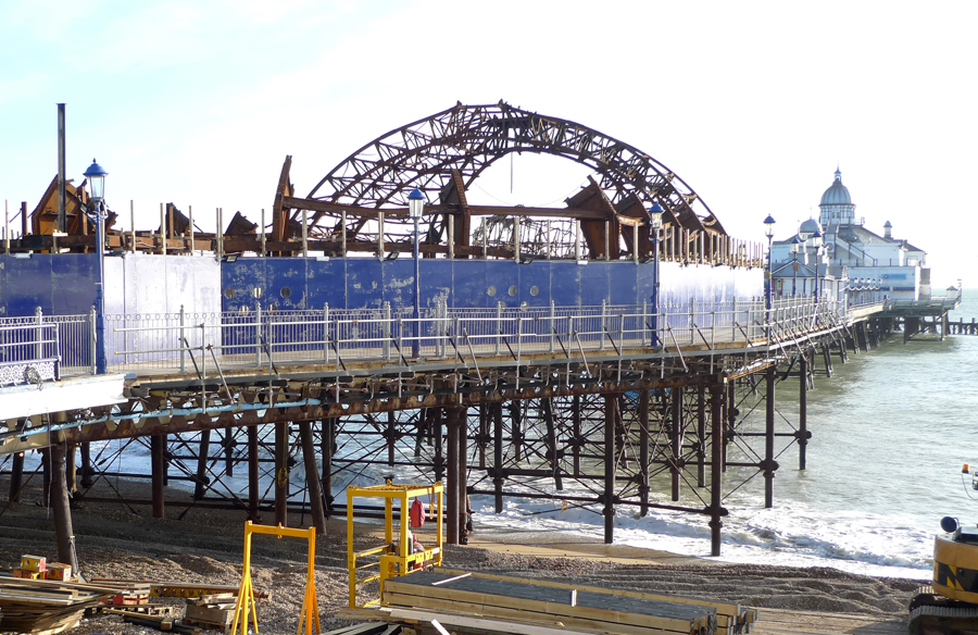 Saturday December 20th (2014) Eastbourne pier width=