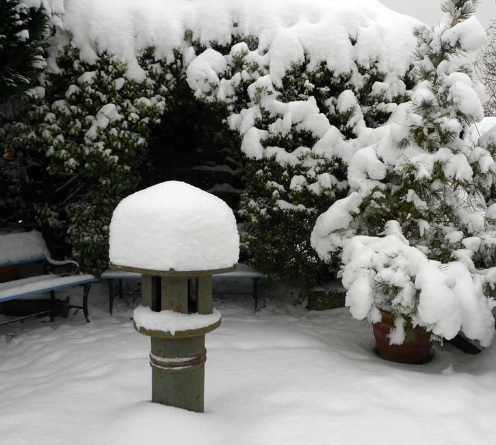 Monday December 22nd (2025) Snow (2nd December 2010) width=