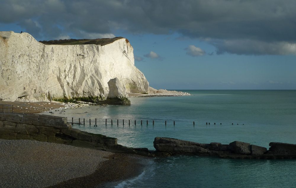 Thursday October 18th (2018) Another massive rockfall at Seaford Head. width=