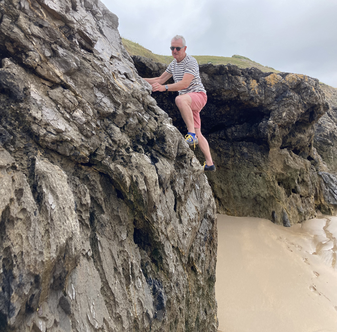 Friday June 17th (2022) Bouldering at Broad Haven width=