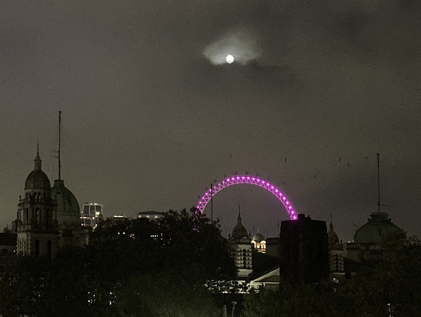 Saturday September 2nd (2023) Full moon over the London Eye width=